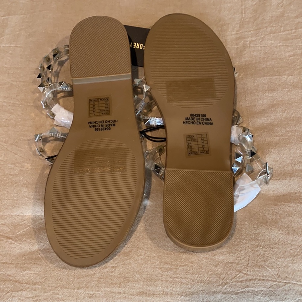 Sandals - Picture 2 of 2